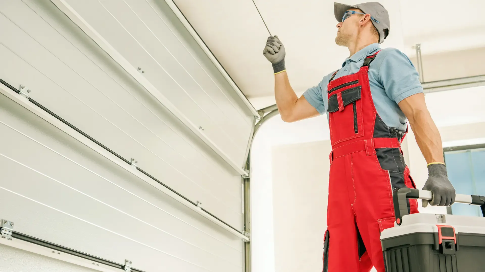 Need a Garage Door Company in New Haven?