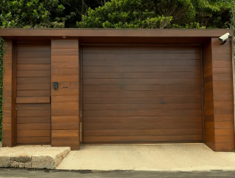 The Benefits of Installing a Wooden Garage Door for Your Home