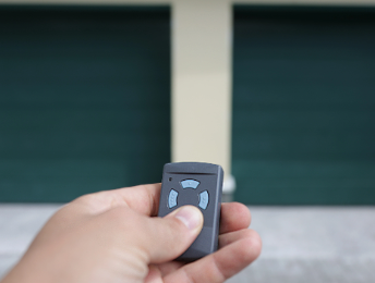 How to Program Linear Garage Door Remote: Quick Setup for Smooth Operation
